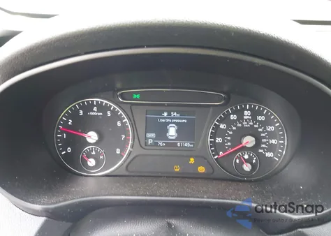 2019 Kia Sorento 2.4L L из США, поврежденный, VIN 5XYPG4A30KG592930